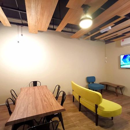 Maco Inn Austin Heights @Джохор-Бару Экстерьер фото